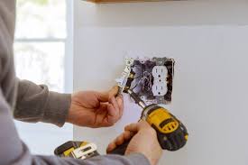 Best Circuit Breaker Installation and Repair  in Manistique, MI